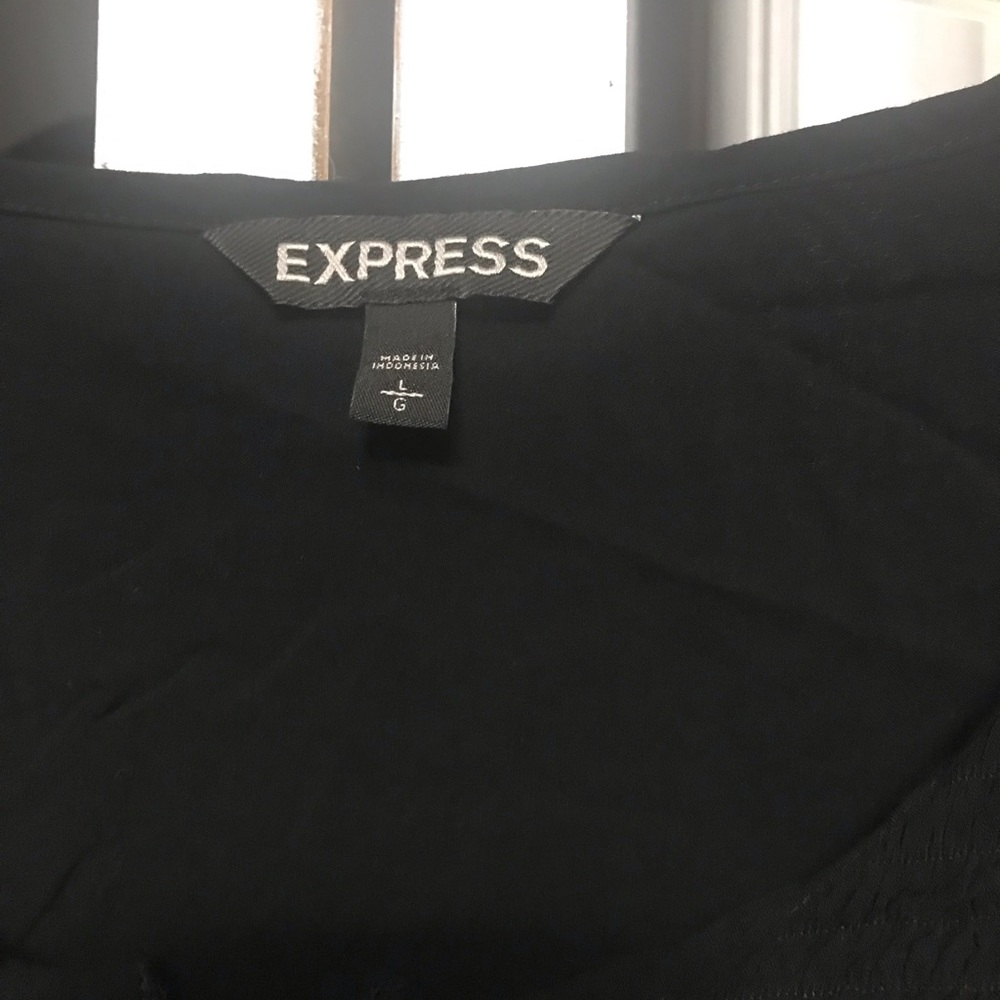 Express Top - Picture 3 of 3